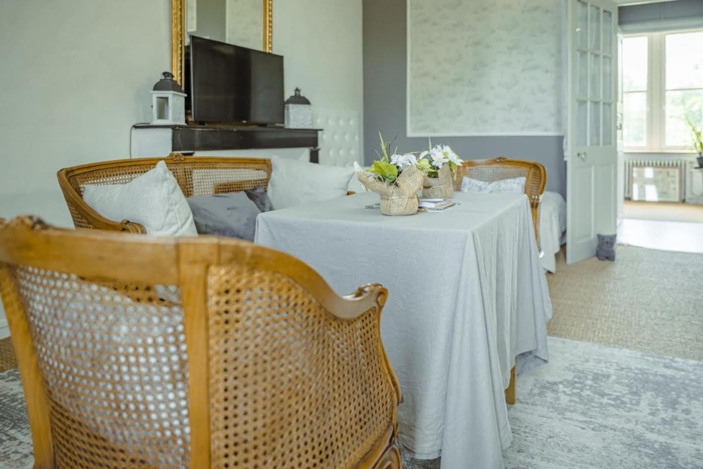 Manoir Le Mingreaud D'hotes Sainte-Gemme-la-Plaine